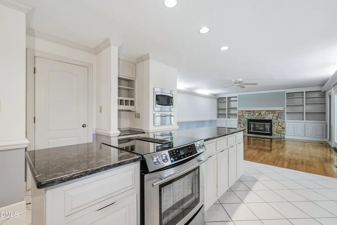 Photo of 225 Dalton Drive