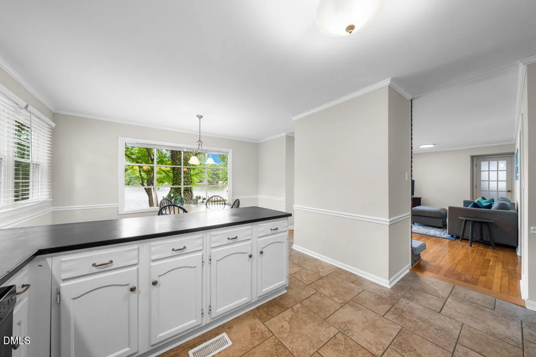 Photo of 5408 Newhall Road