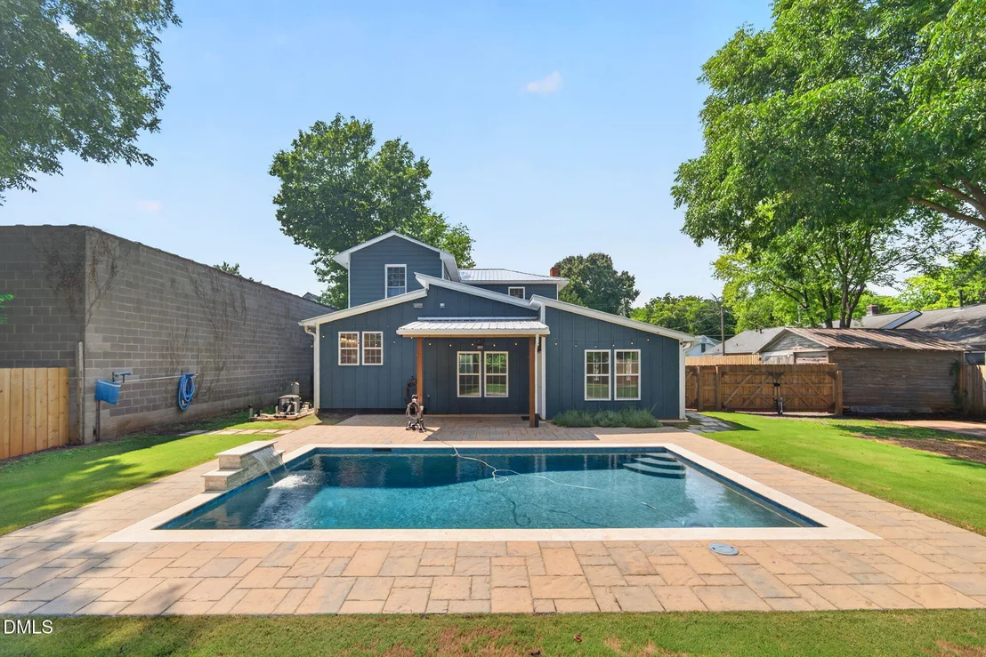 Photo of 309 N Maple Street