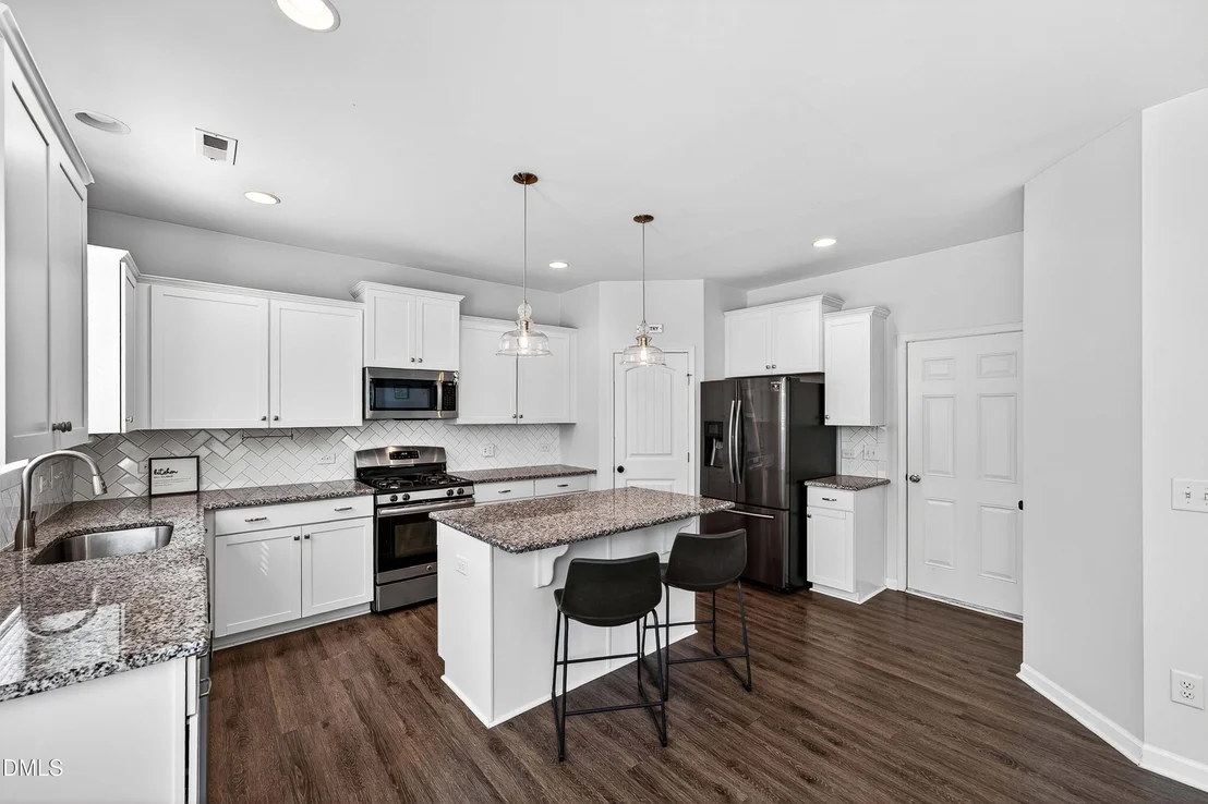 Photo of 410 Chestnut Oak Place