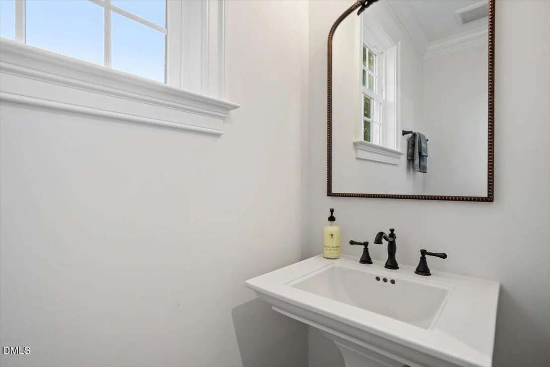 Photo of 1713 Oberlin Road