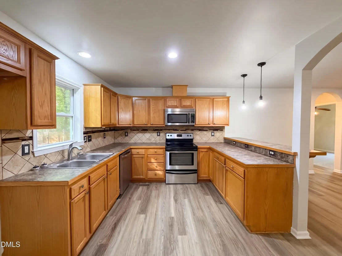Photo of 2929 Maple Avenue