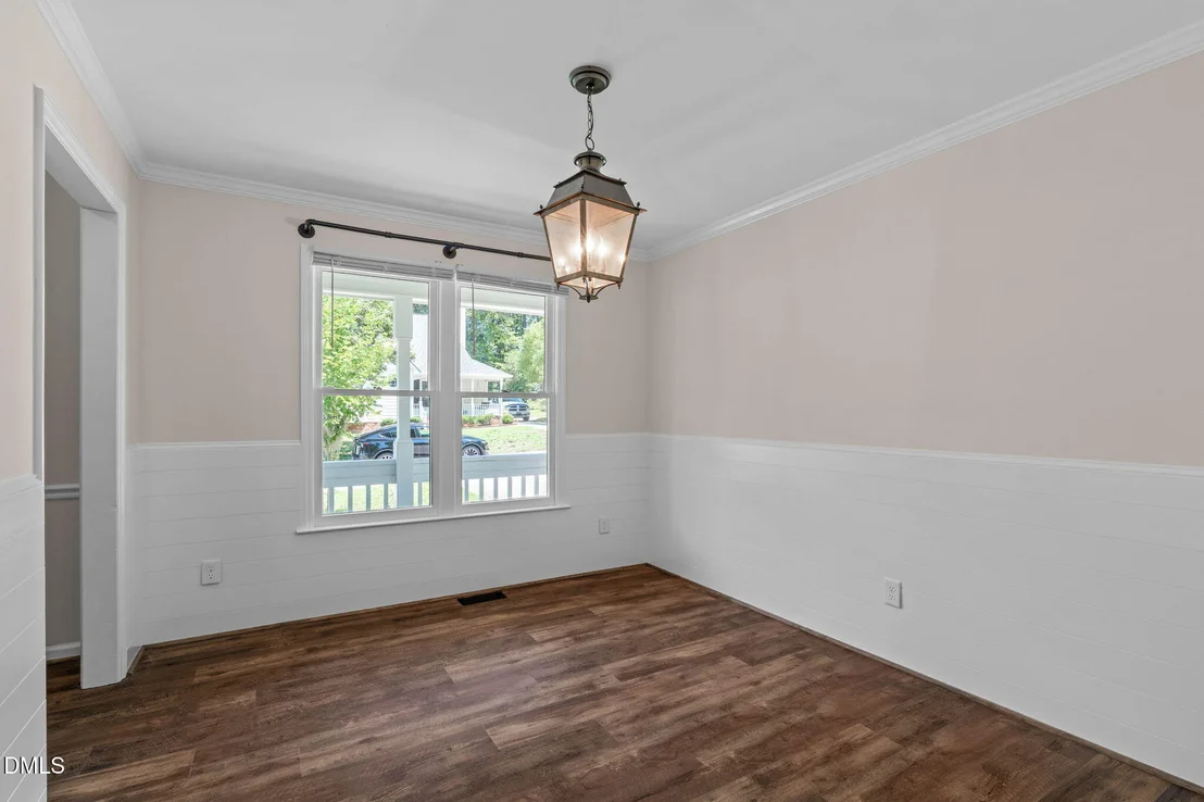 Photo of 8109 Round Oak Road