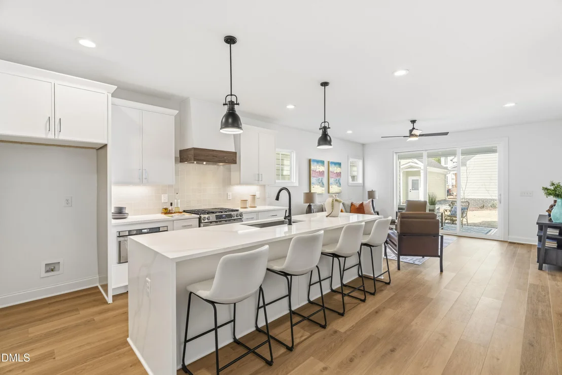 Photo of 722 1/2 Powell Drive