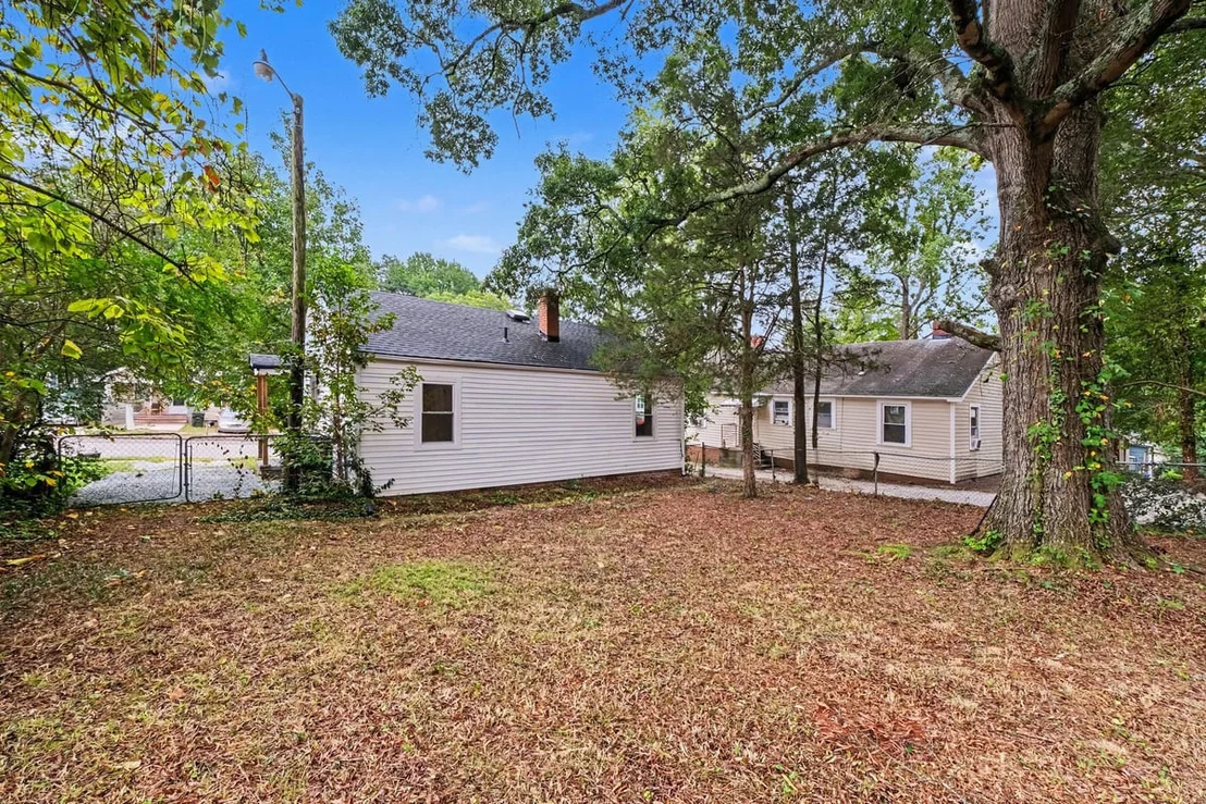 Photo of 415 N Guthrie Avenue