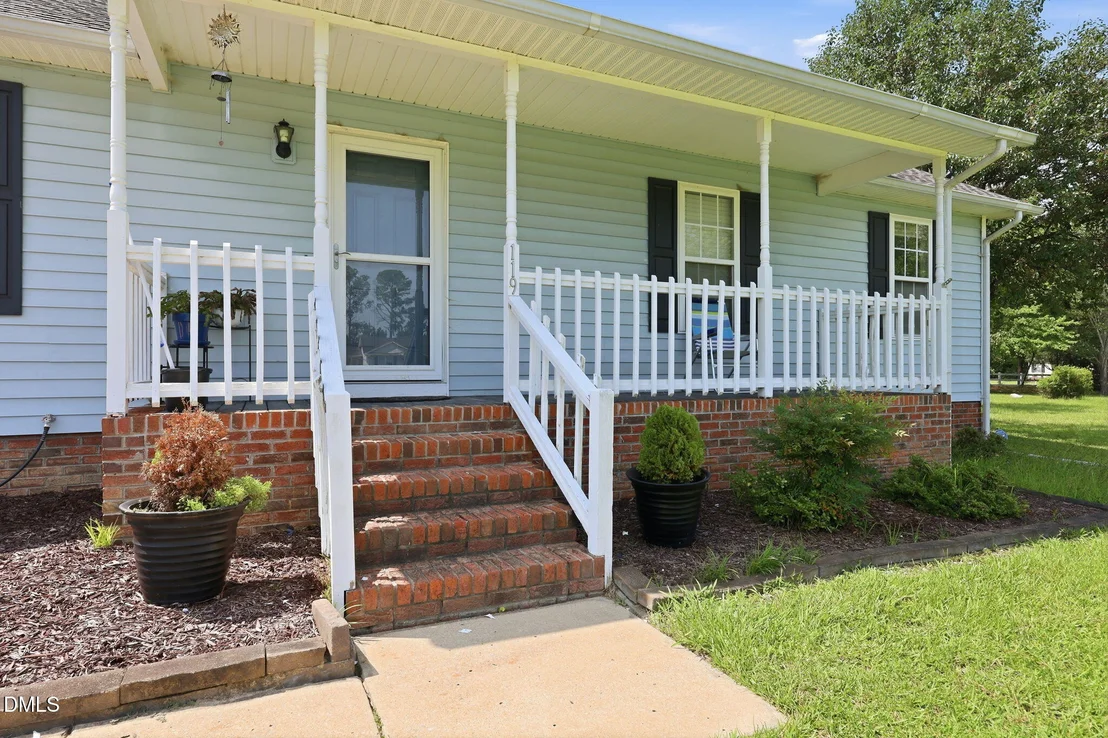 Photo of 119 Clearwater Drive
