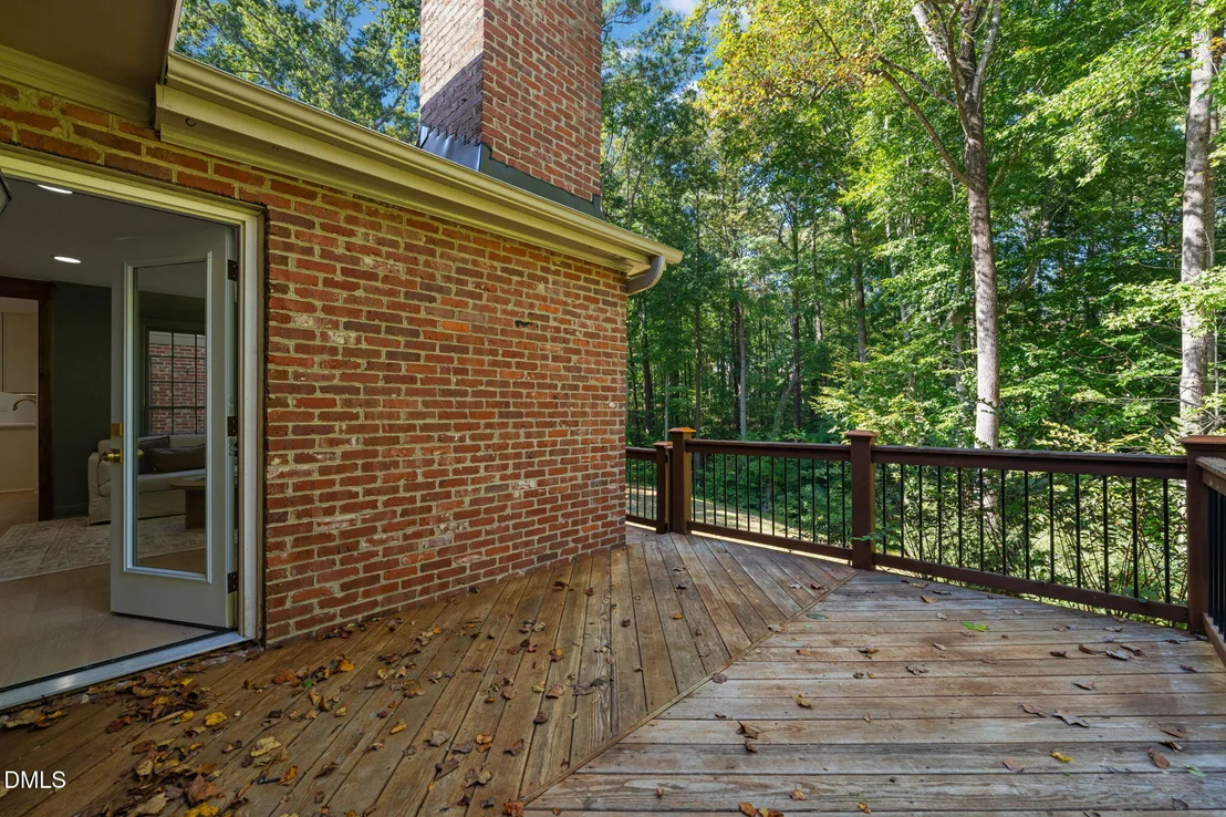 Photo of 2404 Beechview Court