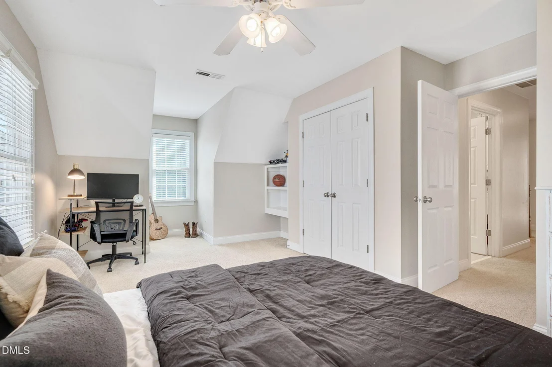 Photo of 1004 Town Side Drive