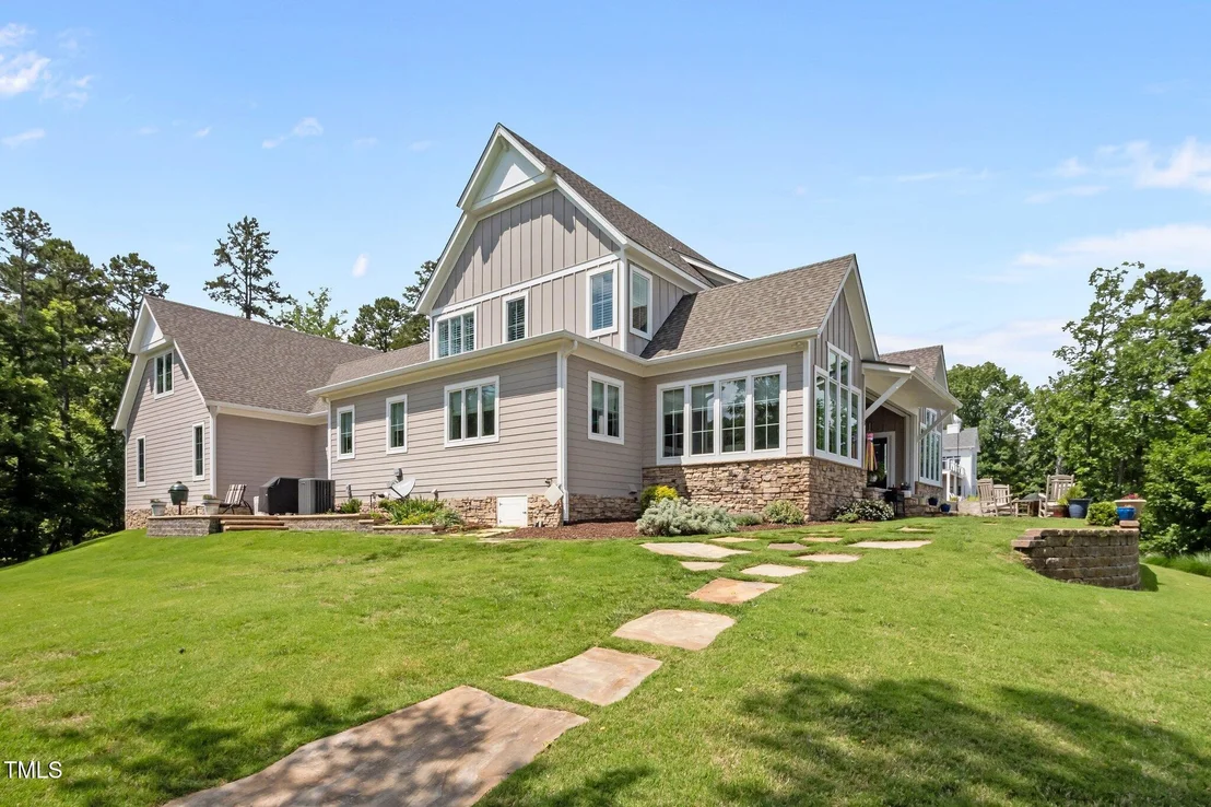 Photo of 976 Estate Road