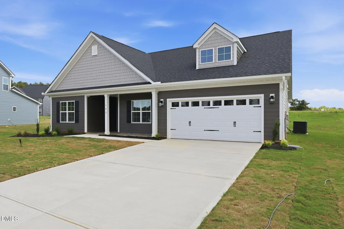 Photo of 147 Grinnell Loop