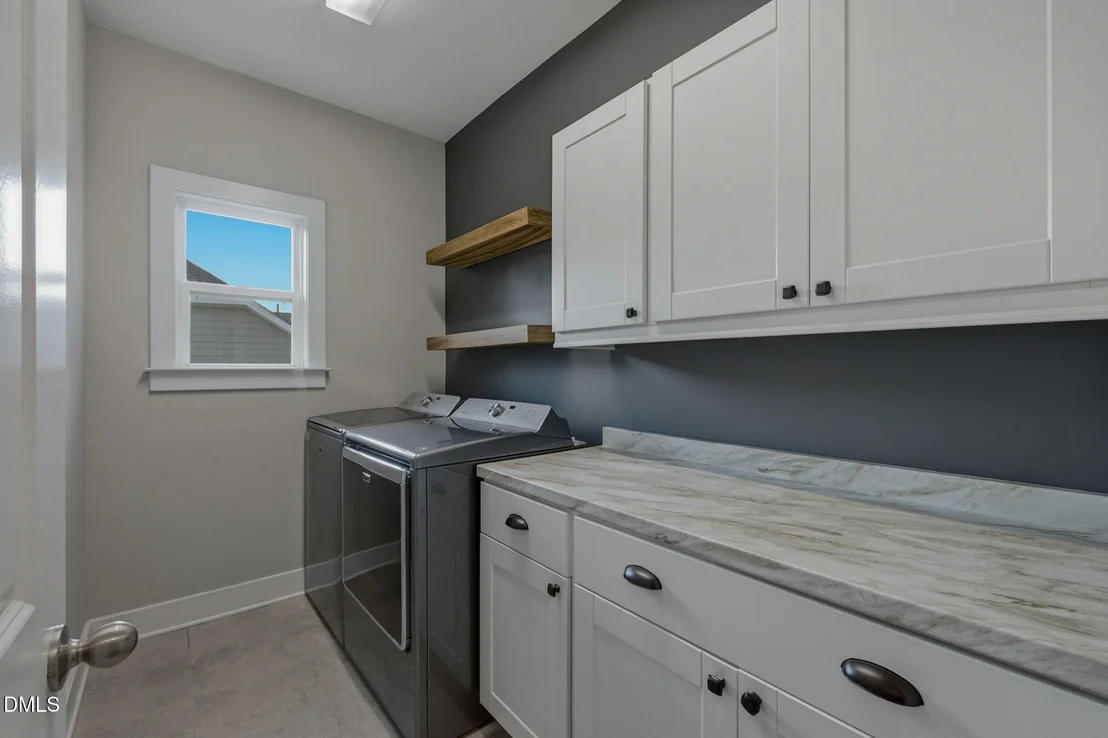 Photo of 1029 Queensdale Drive