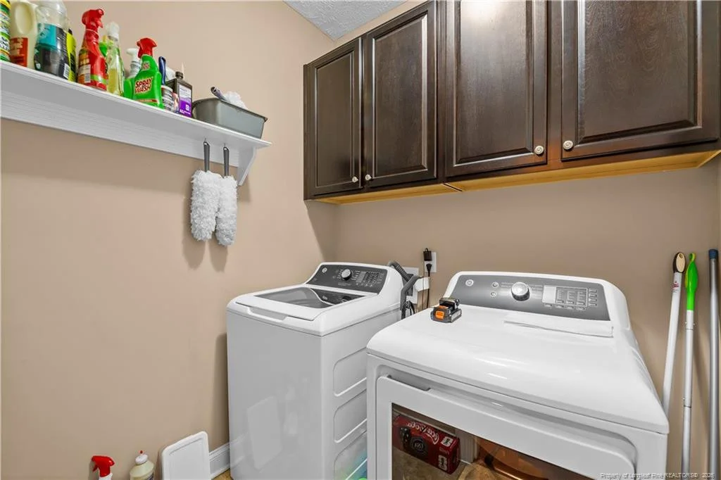 Photo of 605 Oakridge Drive