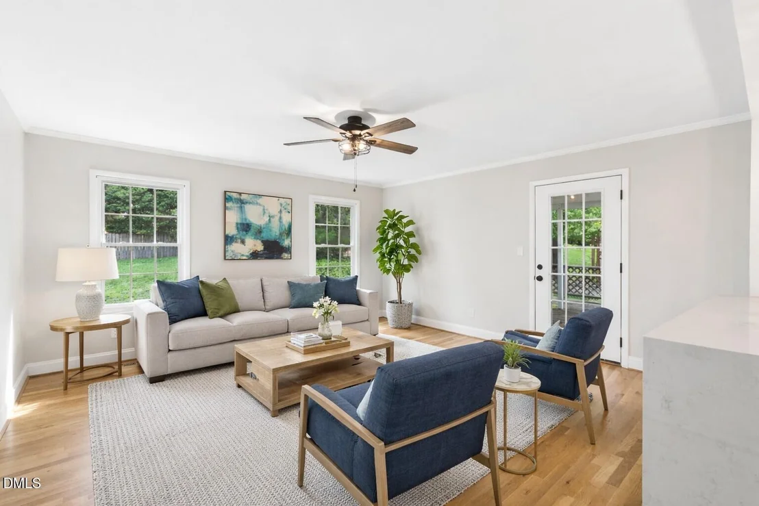 Photo of 412 Pinecroft Drive