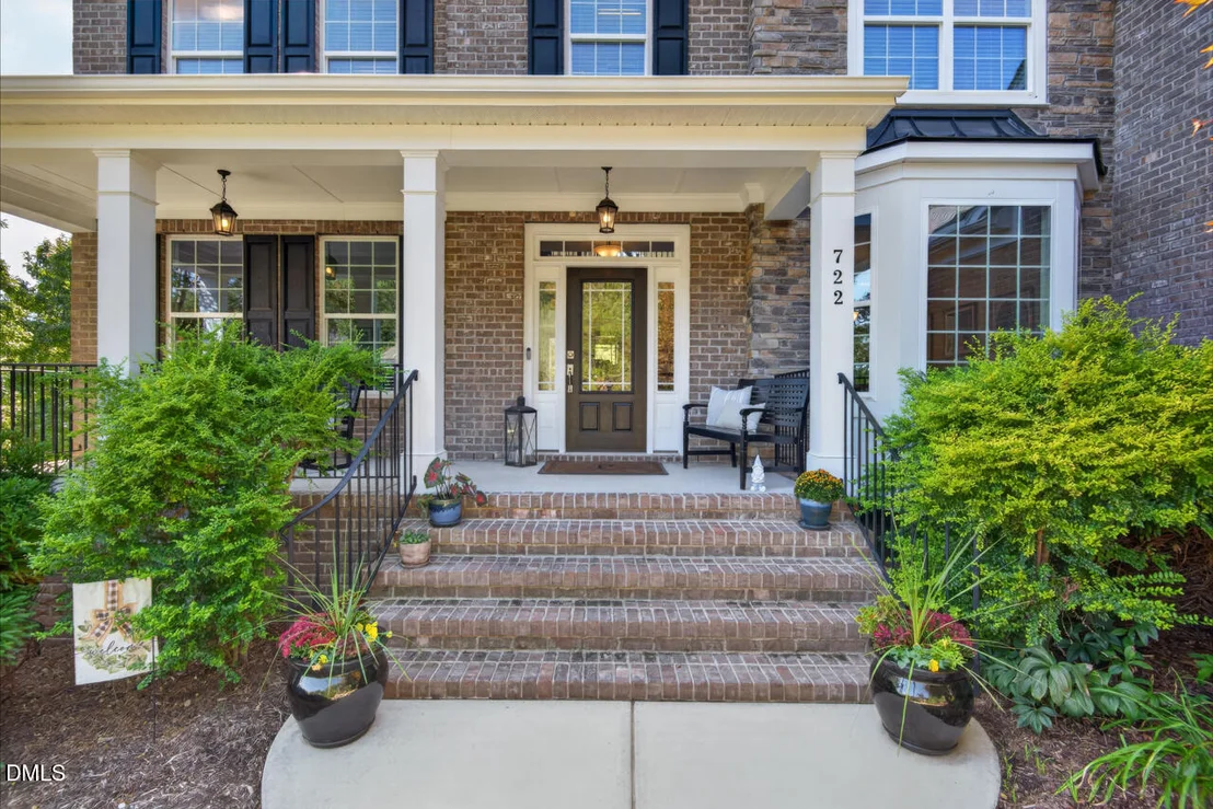Photo of 722 Clausun Drive
