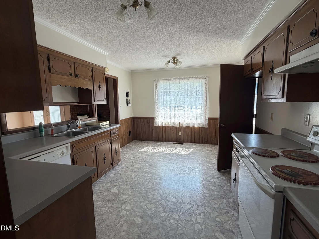 Photo of 406 Woodruff Road