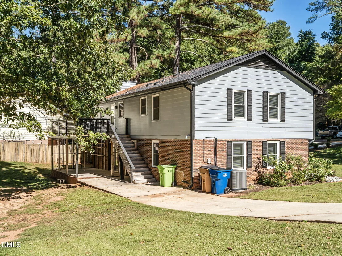 Photo of 820 Nuttree Place