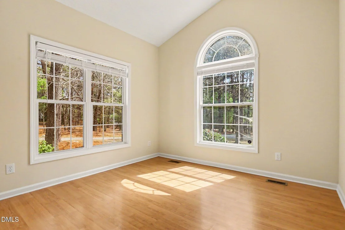 Photo of 122 Vanore Road
