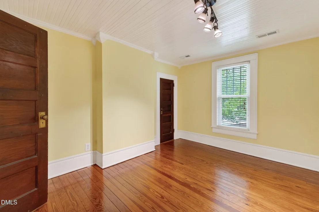 Photo of 804 W Main Street