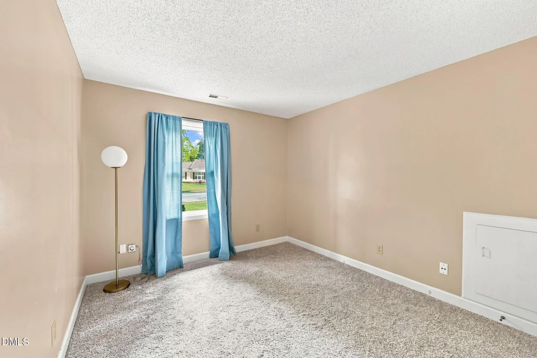 Photo of 1020 Oakwater Drive
