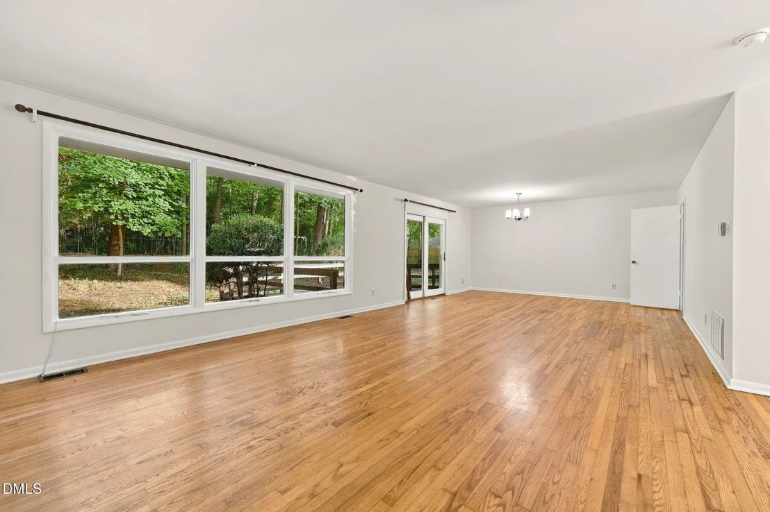 Photo of 404 Longleaf Drive