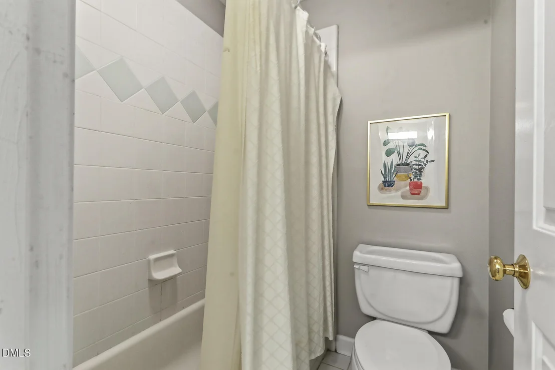 Photo of 1604 Great Woods Road