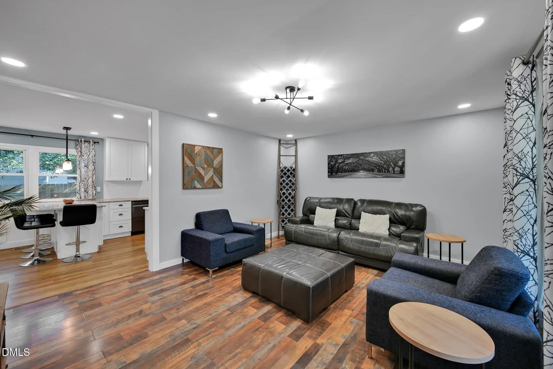 Photo of 5920 Whittier Drive