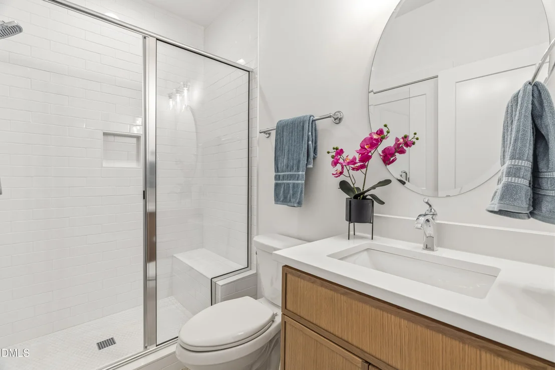Photo of 722 1/2 Powell Drive