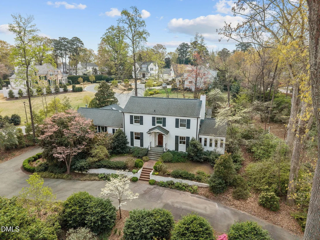 Photo of 2425 Argyle Drive