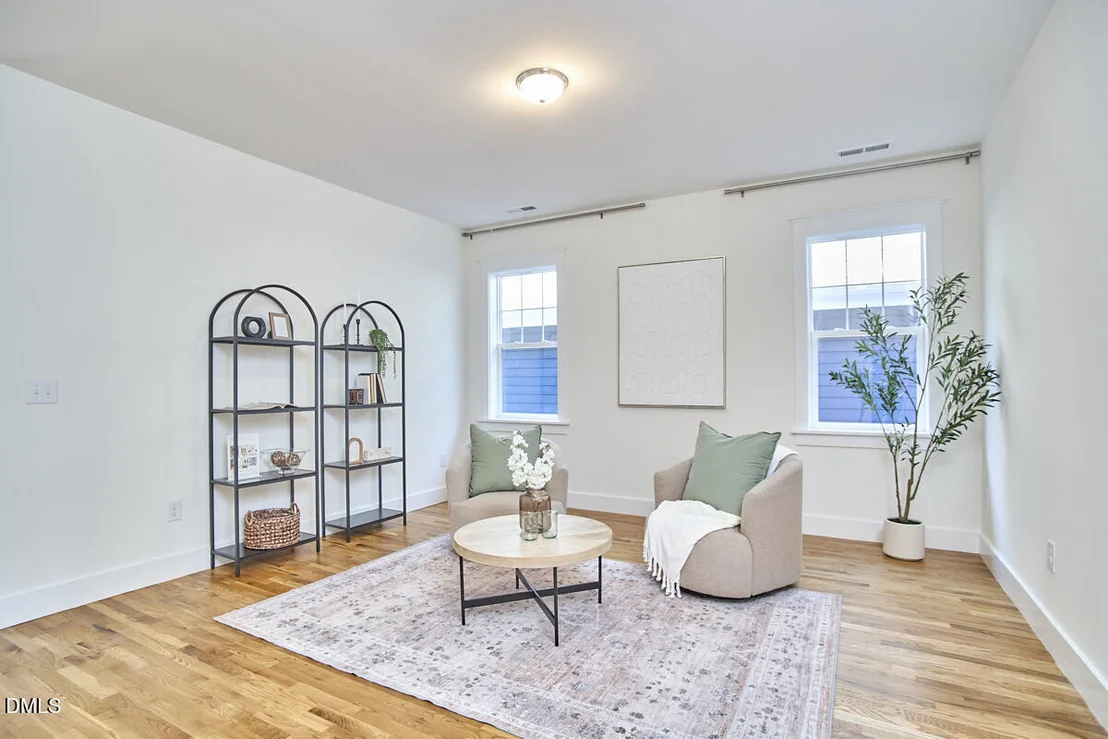 Photo of 1003 Whitehall Circle