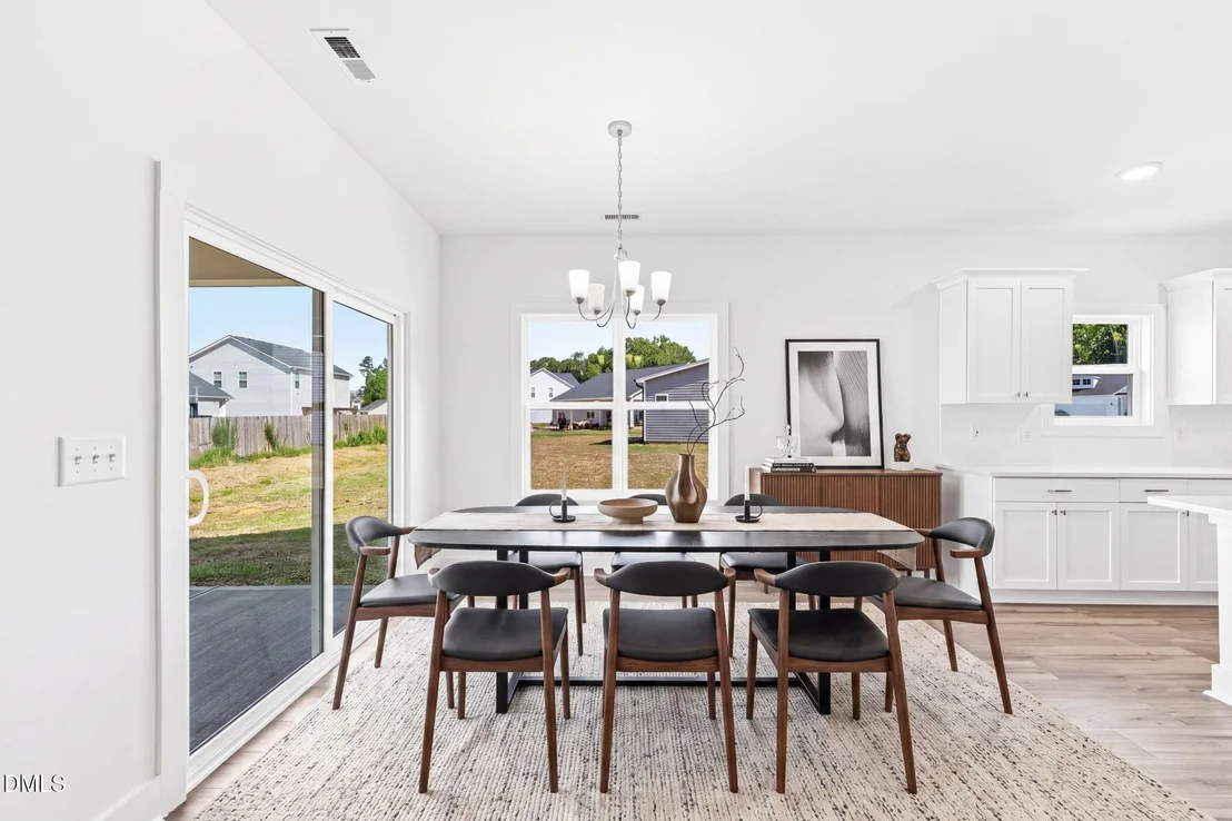 Photo of 30 Loganberry Avenue