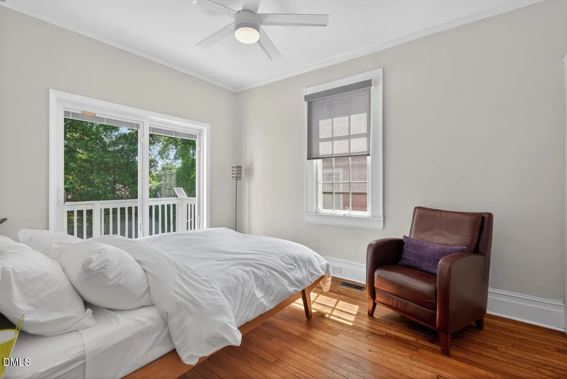 Photo of 321 W Trinity Avenue