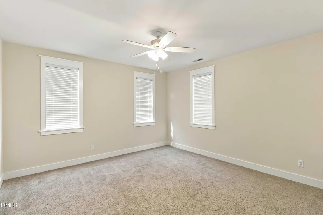 Photo of 90 Ellen Circle