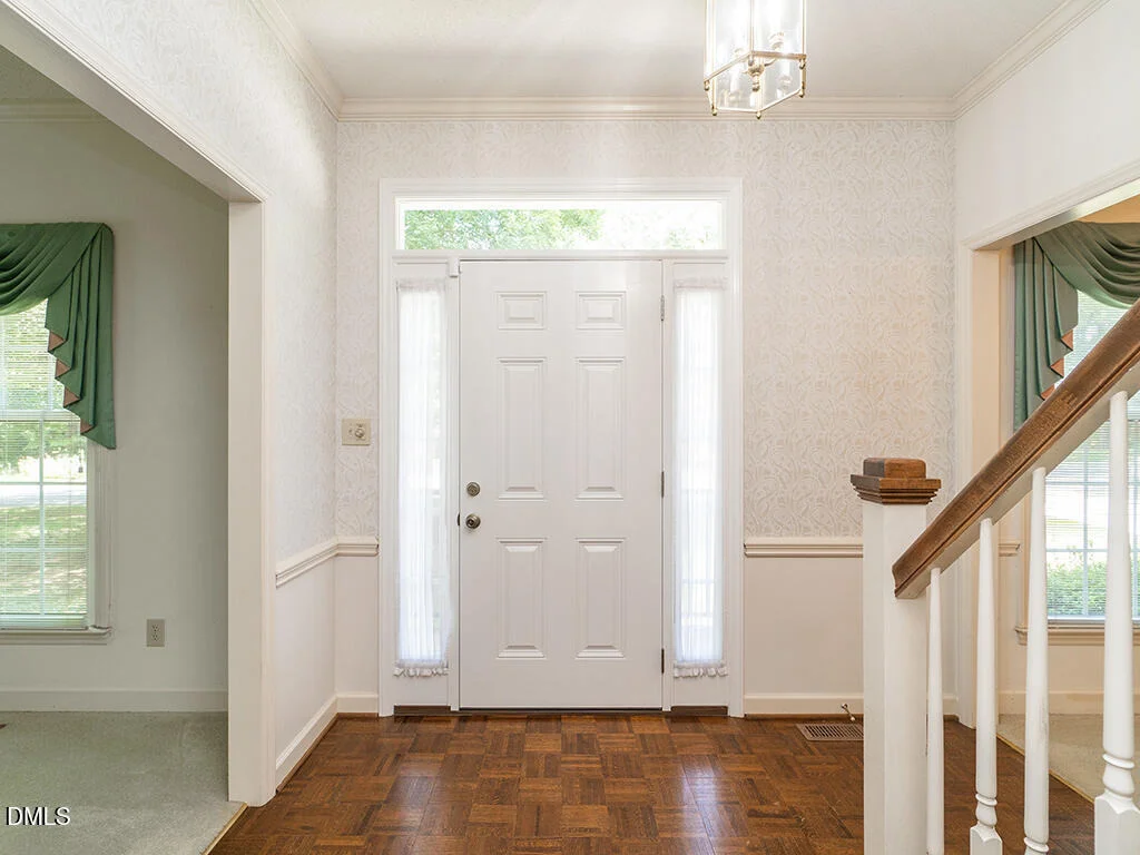 Photo of 1020 Brookview Drive