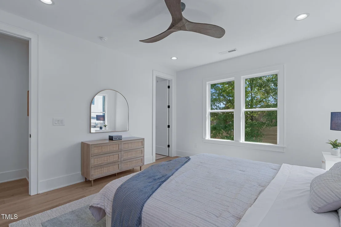 Photo of 1016 Addison Place