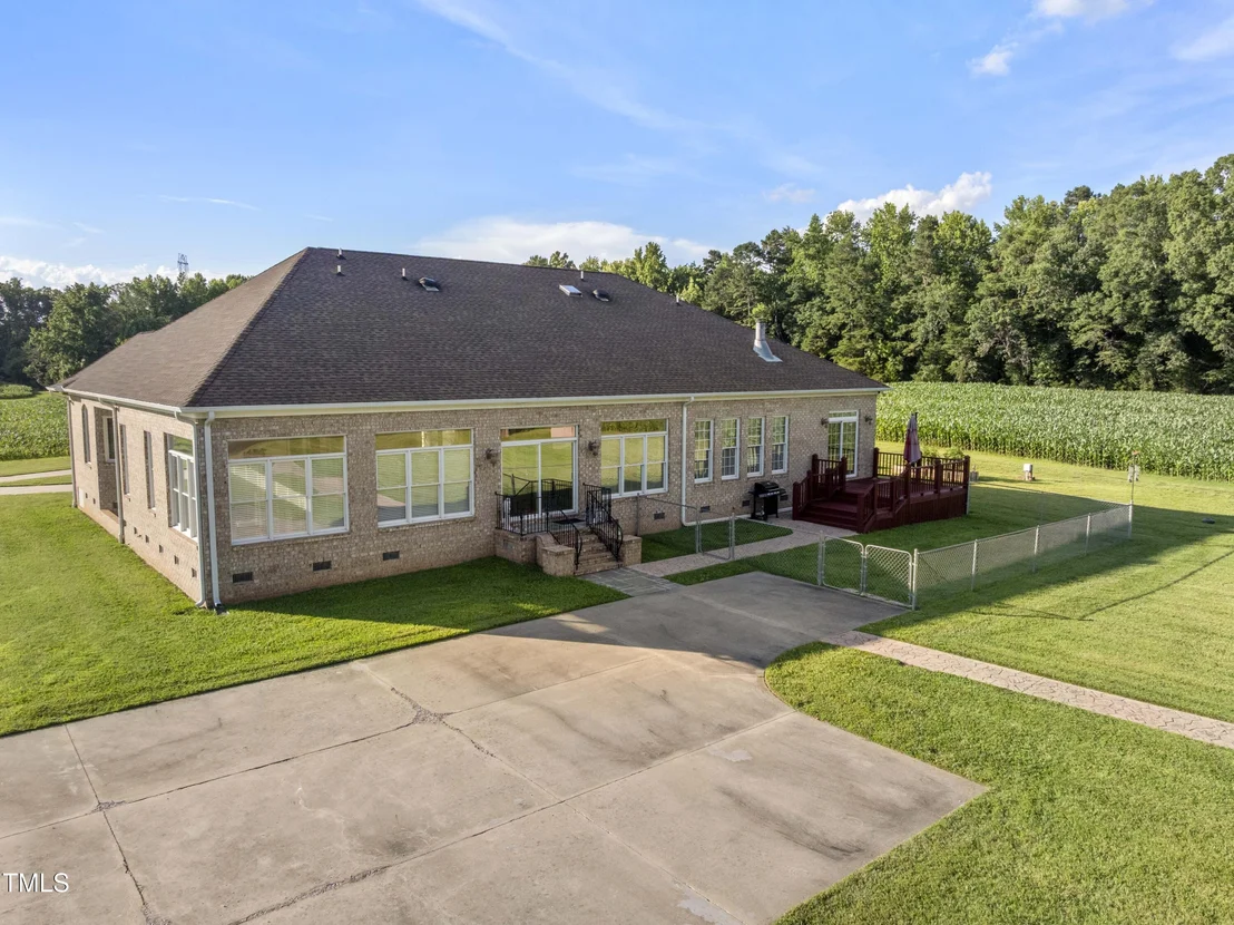 Photo of 5633 Baptist Assembly Road