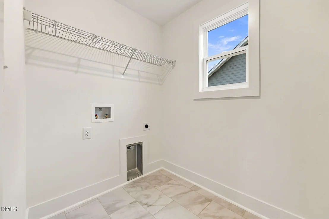 Photo of 131 Grinnell Loop