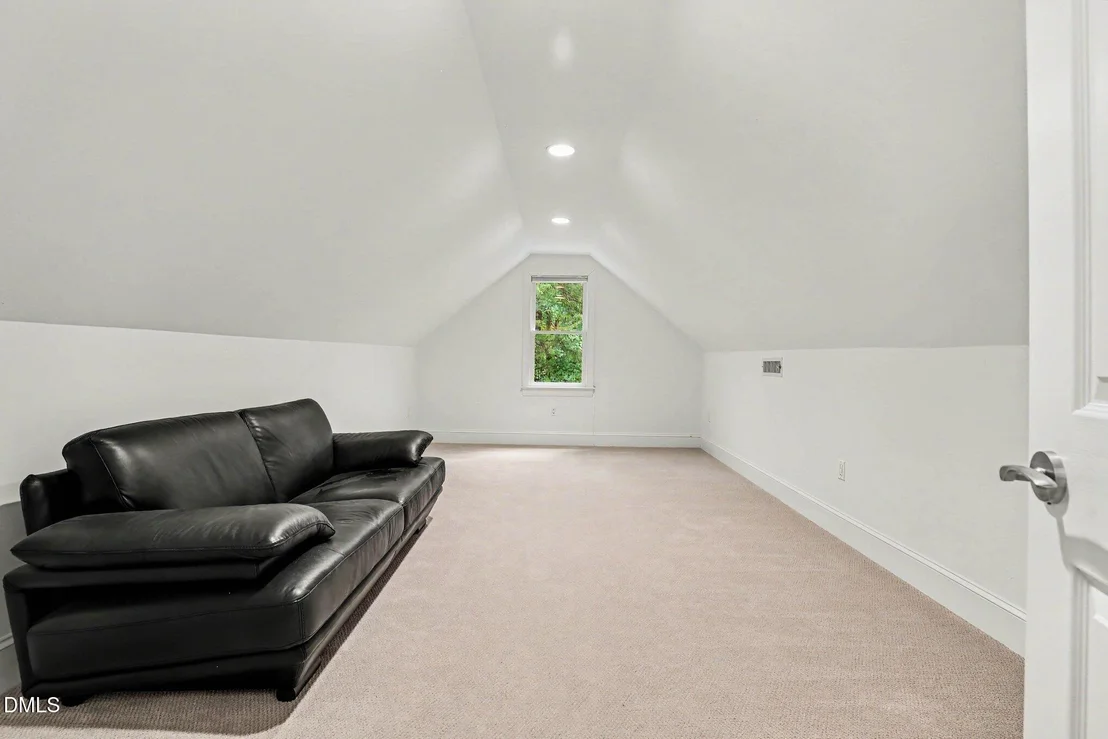 Photo of 617 Bowden Road