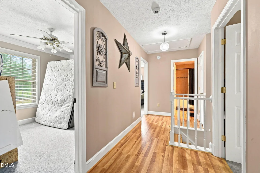 Photo of 409 Reaves Lane