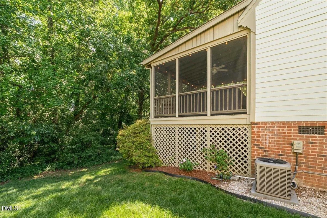 Photo of 1413 Greenside Drive