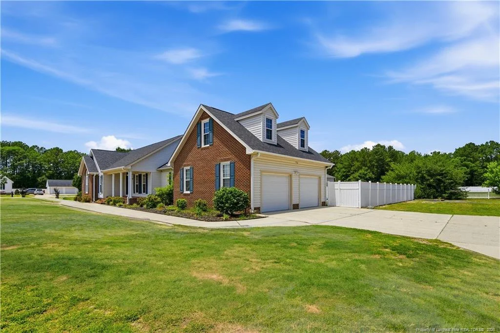 Photo of 44 Oak Hill Drive