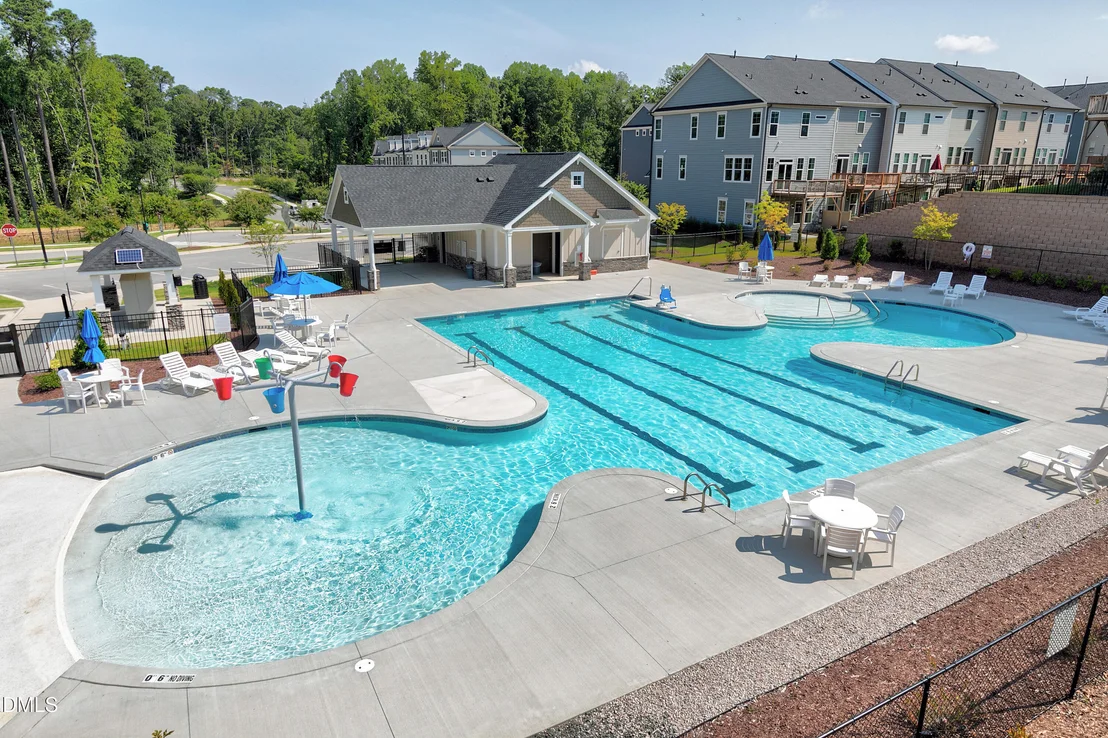 Photo of 1063 Danvers Loop