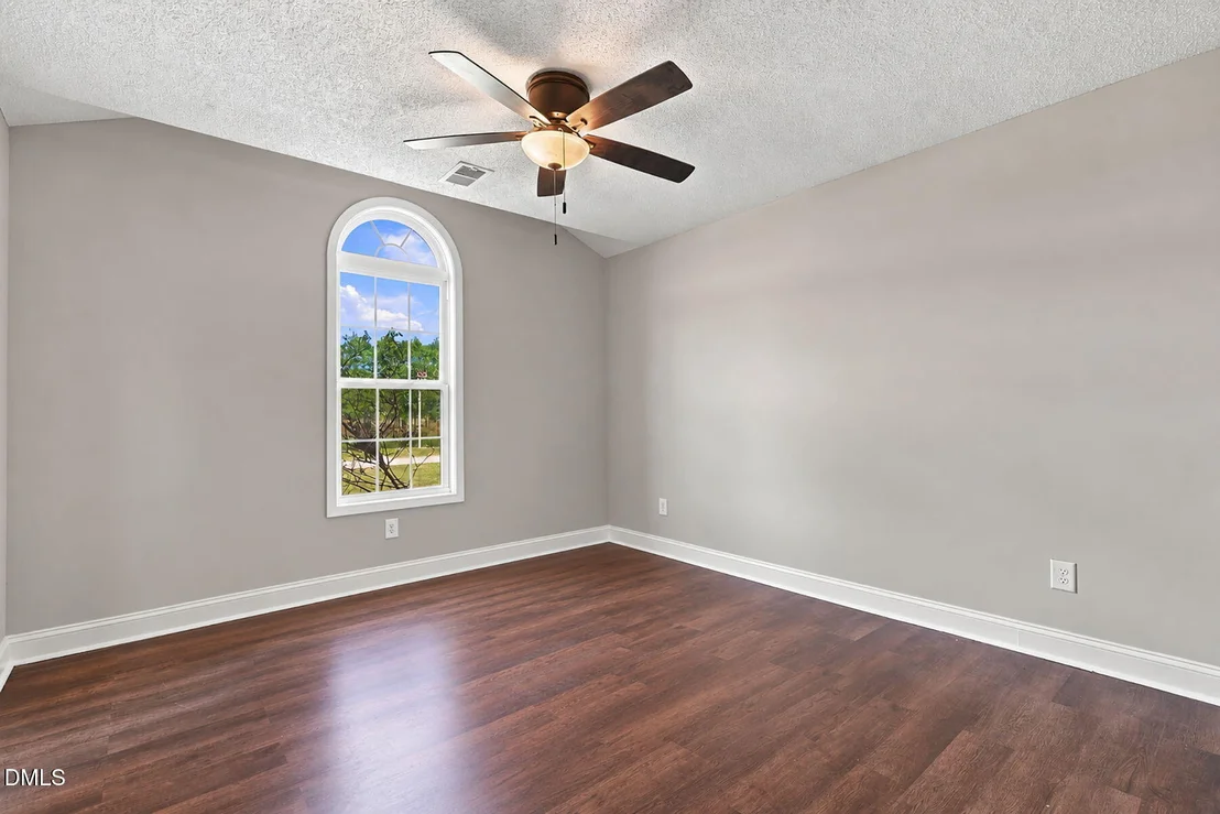 Photo of 390 Comanche Drive