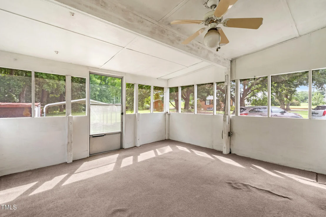 Photo of 207 Wendell Road
