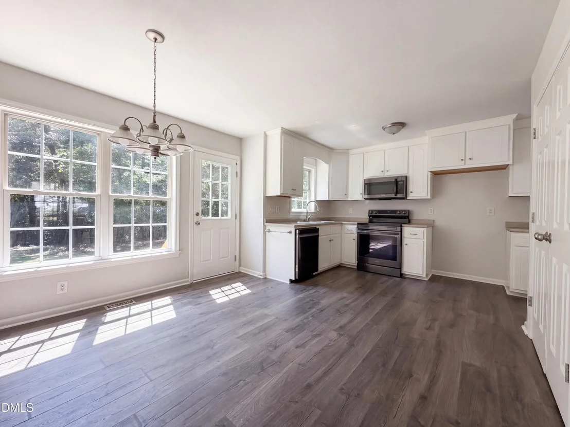Photo of 576 Sunray Drive