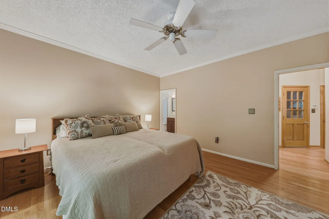 Photo of 1237 Hillingdon Way