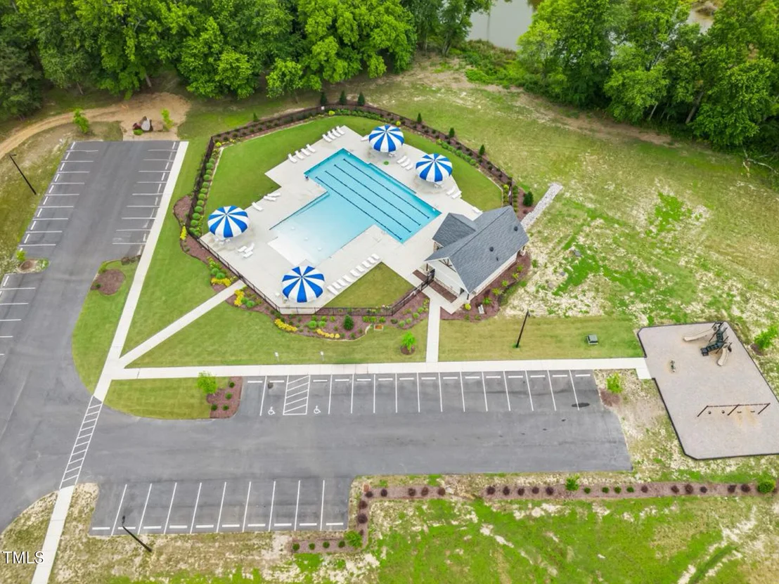 Photo of 150 Cardovia Way