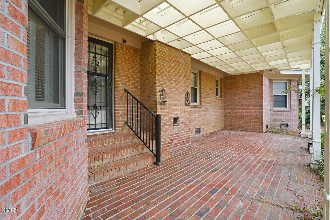 Photo of 703 Mcmillan Drive