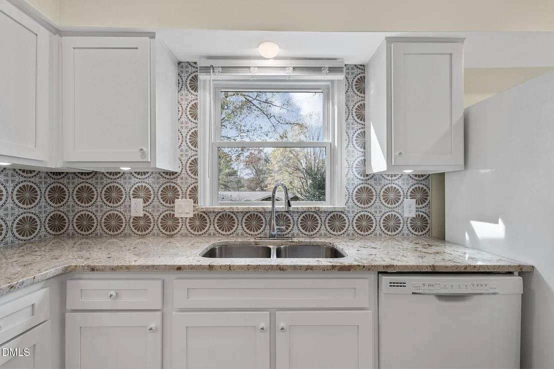 Photo of 514 Holtz Lane