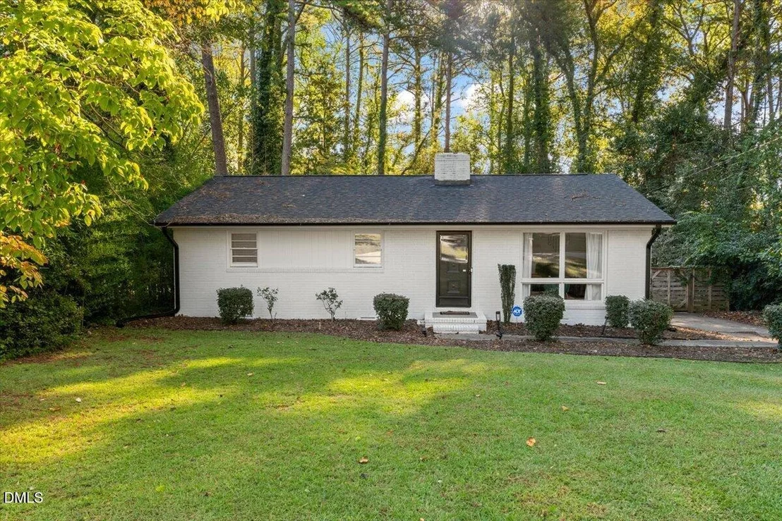 Photo of 2946 Glenridge Drive
