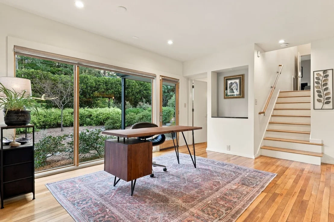 Photo of 3007 Surrey Road